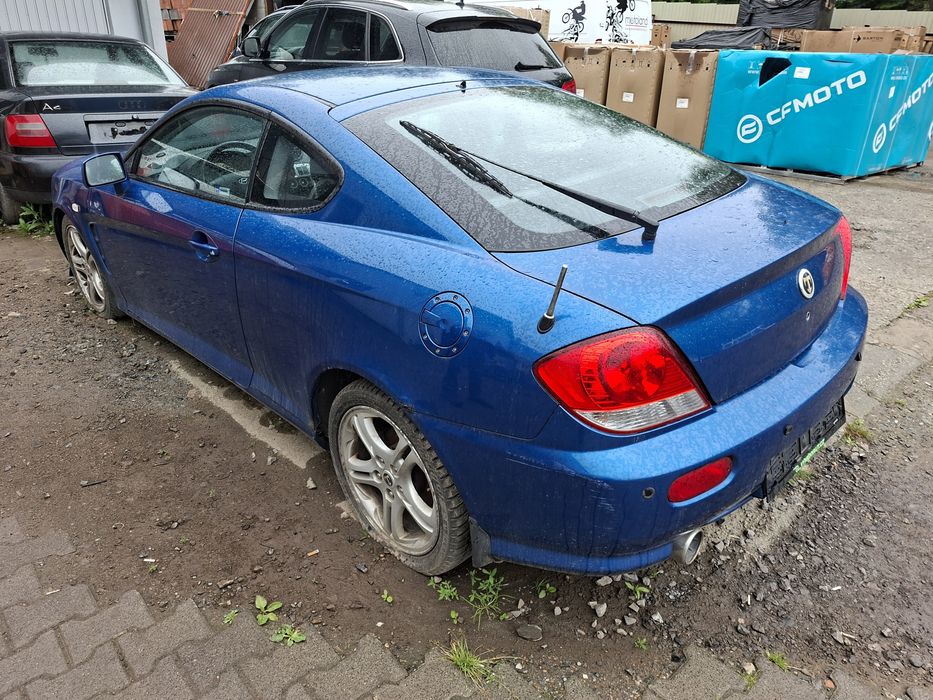 Hyundai  Coupe   tiburion 2.7 v6 benzyna  cały na czesci