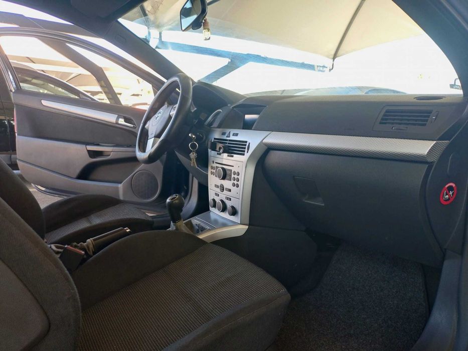 Opel Astra GTC 1.4 Gasolina — Fiável e estimado — photo 5