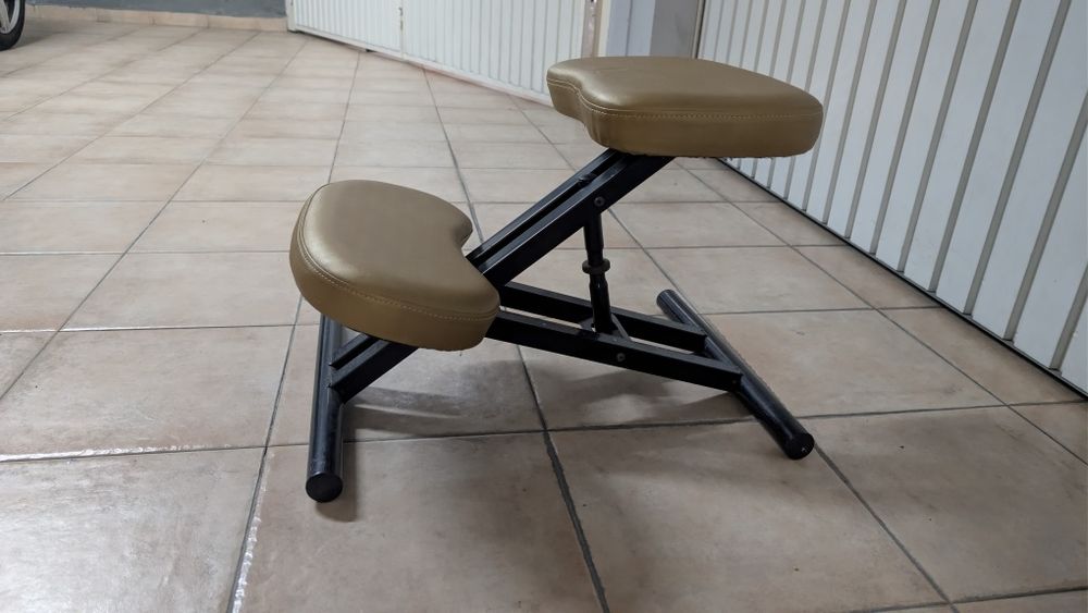 Banco ergonómico