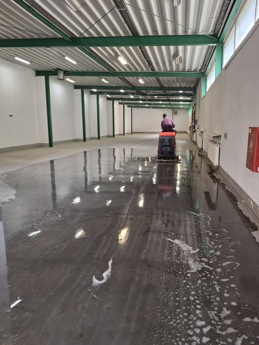 Wynajem maszyny do mycia posadzek. Myjka.Hako. Citymaster.