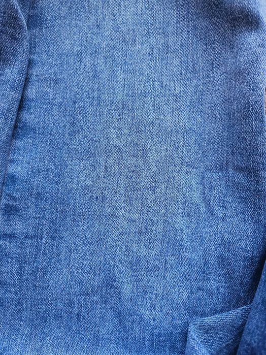 Spodnie jeans uciagliwie