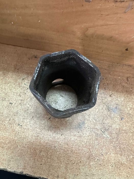 Ключ трубчатый торцовый  82 мм