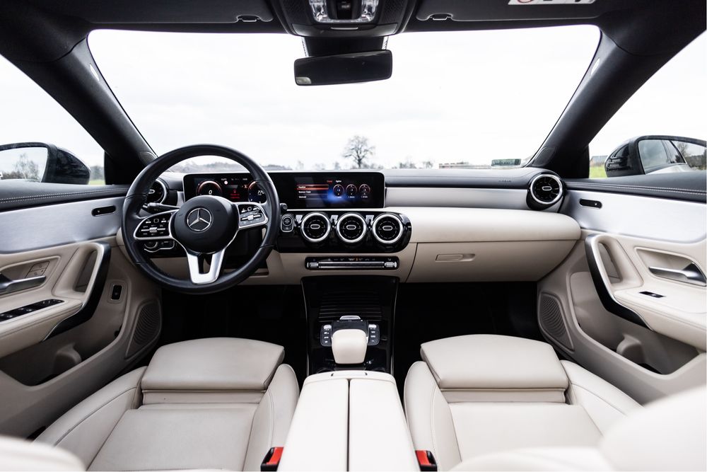 Jasne Wnętrze Limuzyna Mercedes Auto Samochód Limuzyna Do Ślubu Wesele