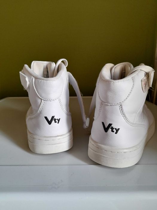 Adidasy Vty 36 białe