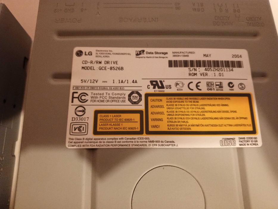 2 Odtwarzacze CD LG - 02' i 04' - cena za 2