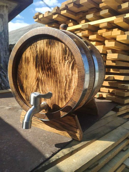 Дубовая бочка діжка дубова  для напоїв алкоголю віскі коняку вина