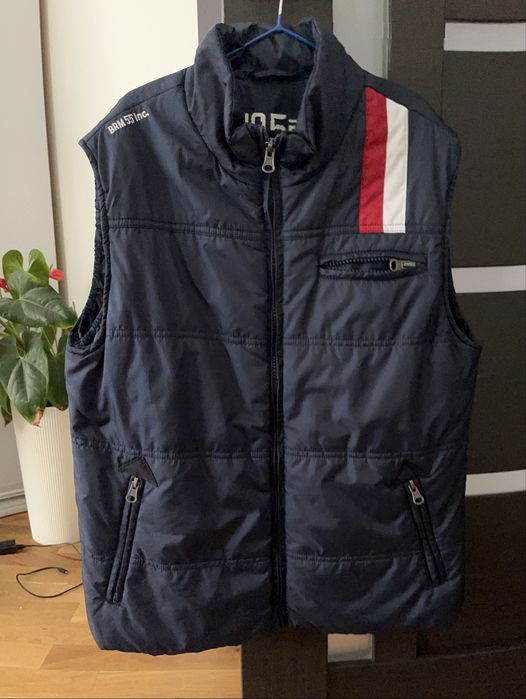 Безрукавка для хлопчика на 10-11 років