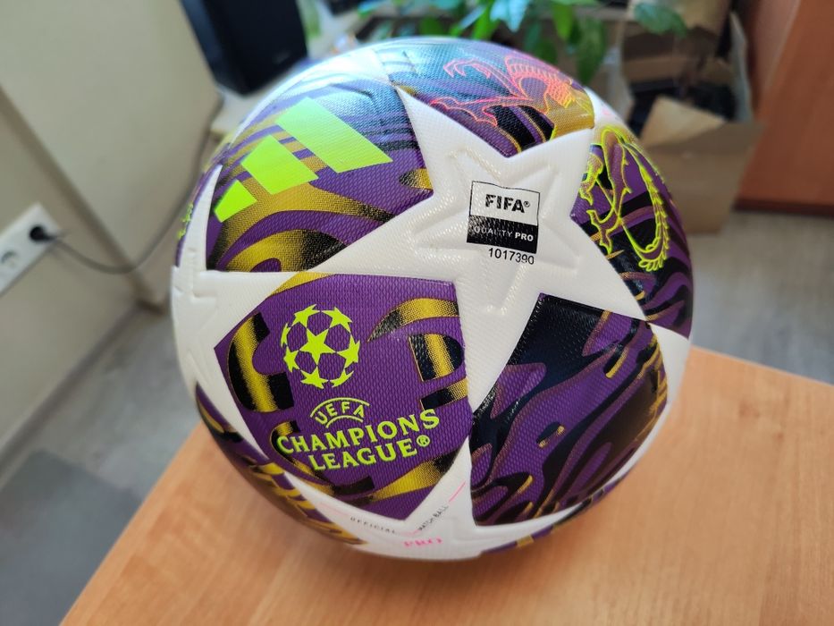 М'яч футбольний Адідас FUSSBALLIEBE EURO 2024, розміри 4 та 5, РОЗПРОДАЖ
