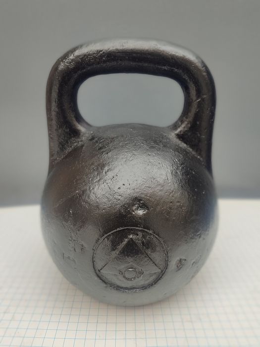 Гири 8кг16кгКЛЗ.24кгКЛЗ.32кг .спортивная