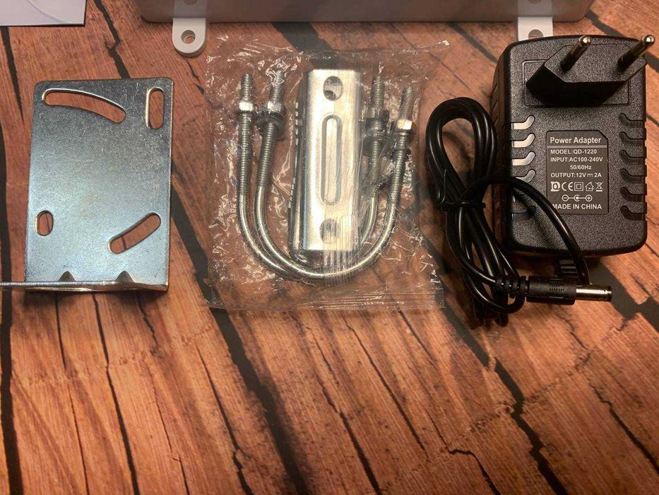 Усилитель связи 3G 4G LTE, GSM репитер 3 диапазона 900 1800 2100