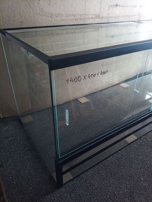 Террариум, аквариум изготовлю