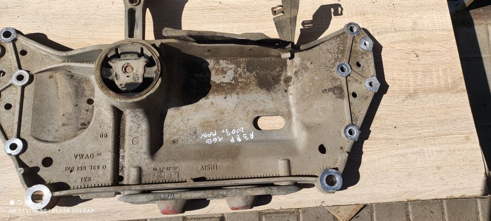 Sanki Belka Przód Audi A3 8P 1.6 B 3D Manual 2003 Blask Gołdap