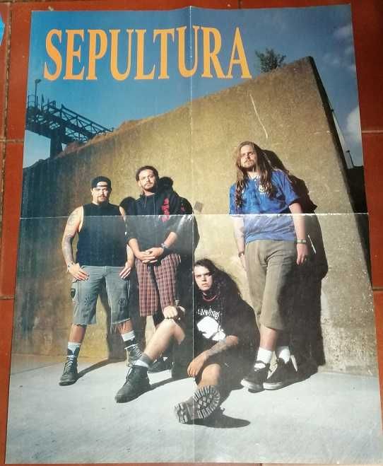 Lote 14 posters duplos de músicos / cantores e grupos musicais (metal)