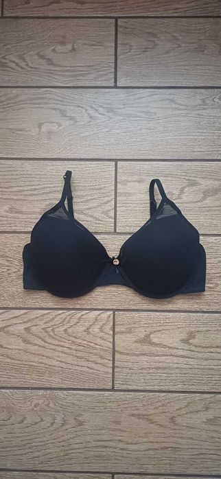 Czarny biustonosz Sylvie Meis r. 85 C