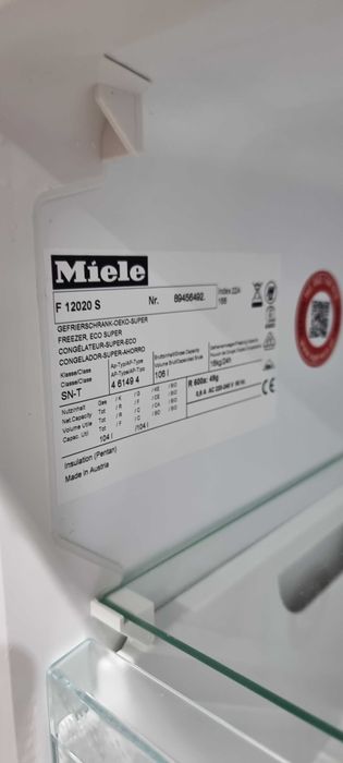 Niska zamrażarka szufladowa, wolnostojąca Miele 12020S, 4 szuflady