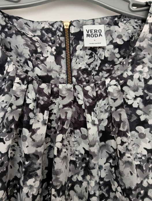 Vero Moda -jak nowa bluzka bez rękawów rozm L