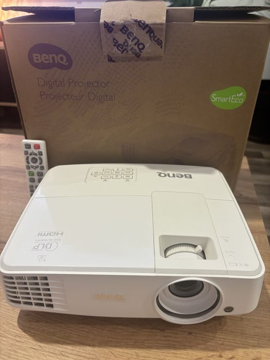 Projektor Benq MW529