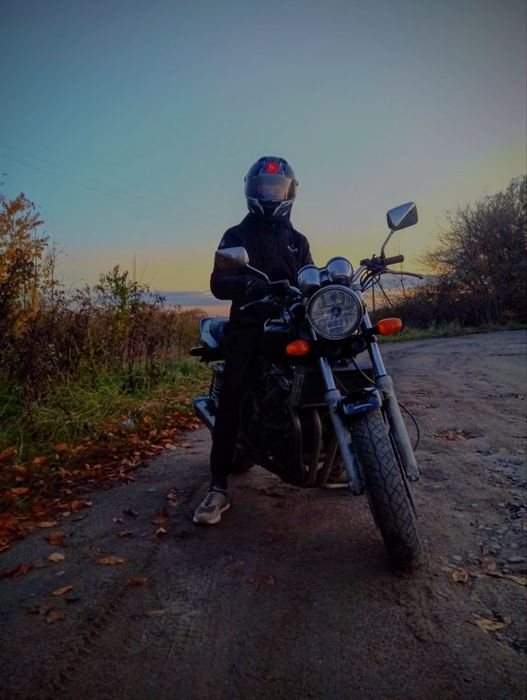 Продам хонду сб 400 sf