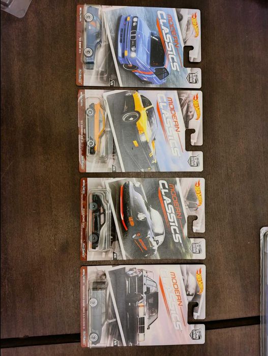 Coleção Diecast Escala 1:64 (Hotwheels)