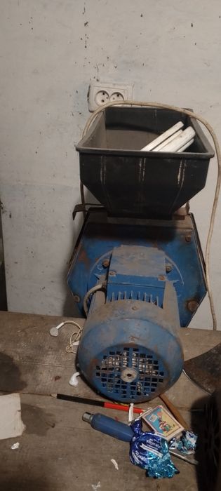 Крупоріска  і для кукурудзи