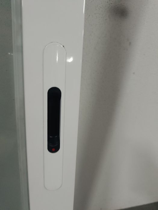 Janela em alumínio, vidro duplo térmico