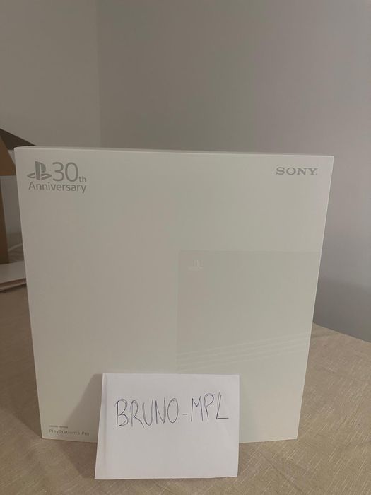 ps5 pro 30th anniversary bundle (nova / embalagem selada)