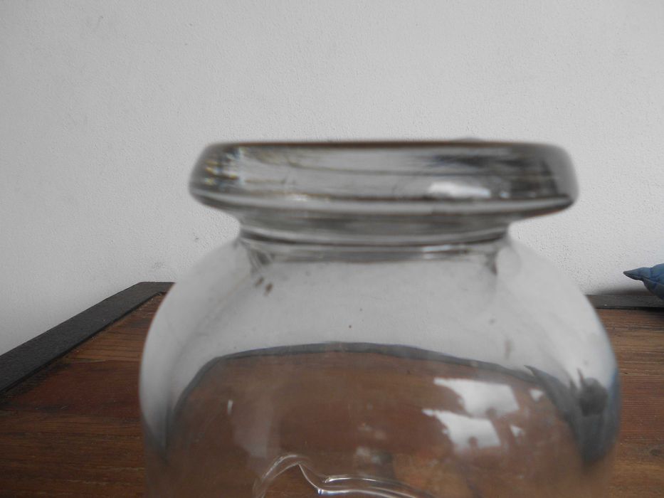 Almofariz farmacia em vidro muito antigo