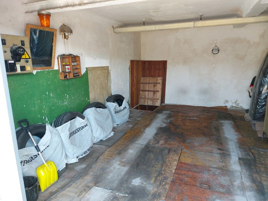 Гараж капитальный Южный мкр кооператив Чайка