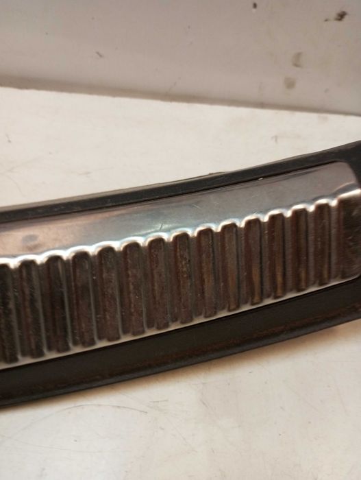 Soleira Interior da Mala Audi A4 B6 / B7 Avant – Ref: 8E9864483C