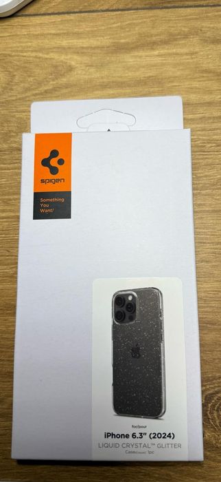 Etui Spigen na iPhone 16 pro