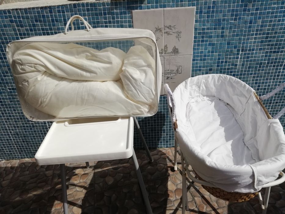 Cama de Bebé Com Cesta Transporte e Oferta Carrinho