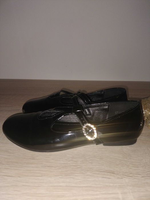 Buty dla dziewczynki baletki/ sandałki