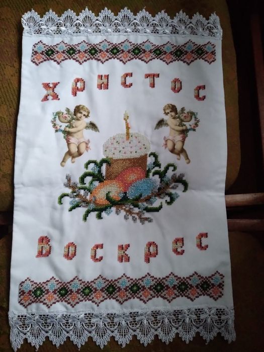 Продам вишито чеським бісером