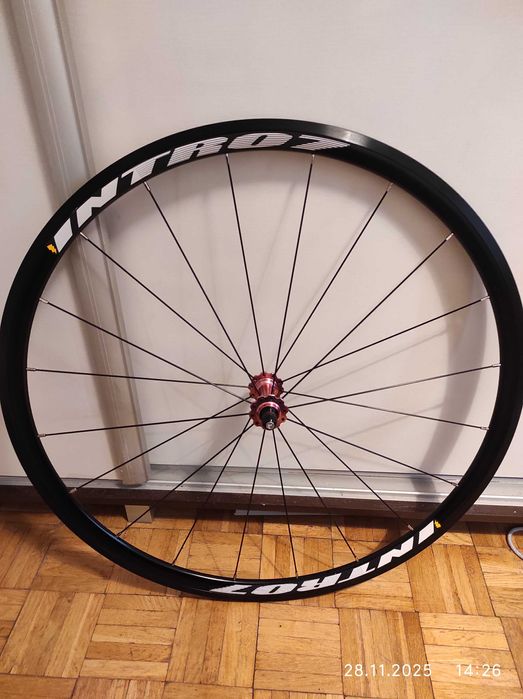 Koła torowe intro7 na piastach polso ostre koło fixed gear