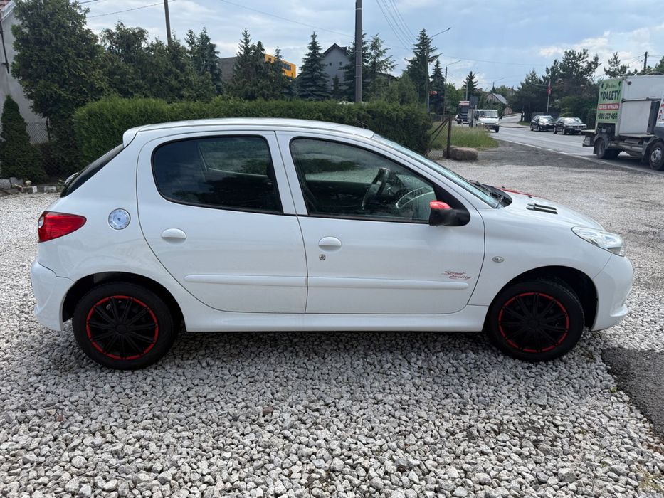 PEUGEOT 2012 1.4 BENZYNA Stary pancerny silnik Klima stan bdb