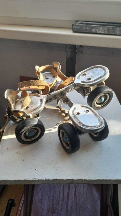 Старинные ролики