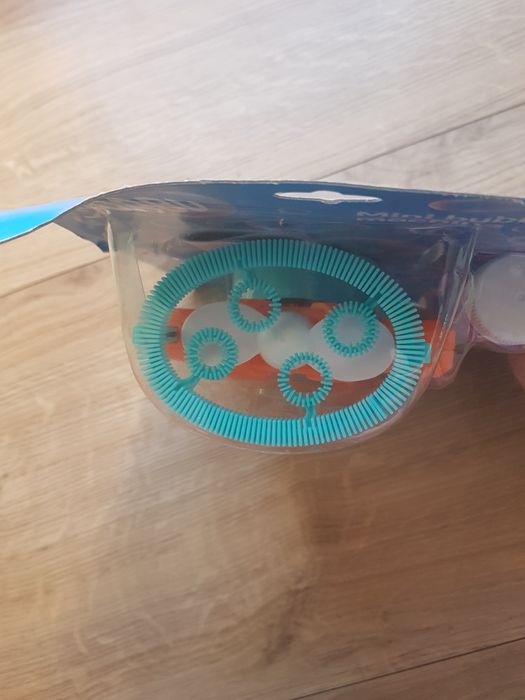 Nowe bańki mydlane z pistoletem zabawką marki Pepco