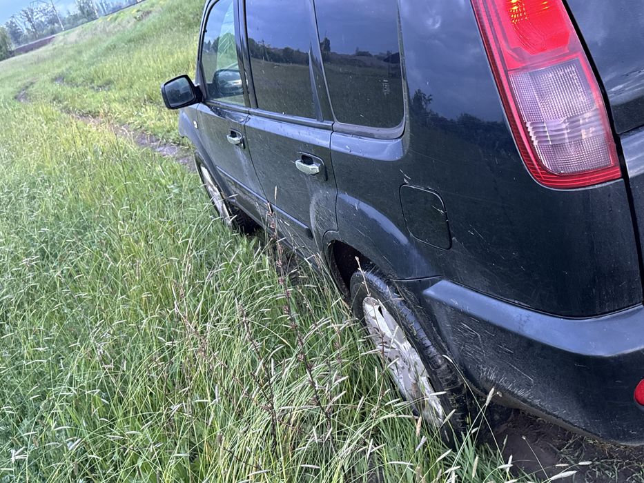 Nissan X-Trail 2.0 Автомат 4х4 1999$ обмен
