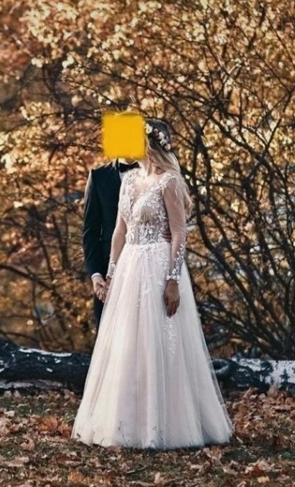 Suknia ślubna z długim rękawem