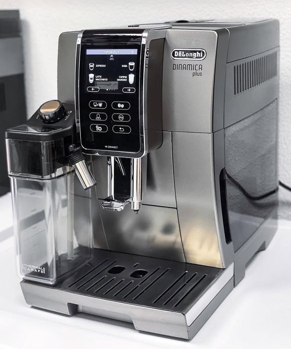 Кофемашина Кофеварка кавоварка Кавомашина Delonghi dinamica plus