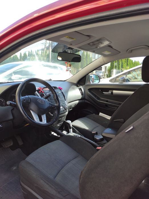 Kia ceed 1.6 2010
