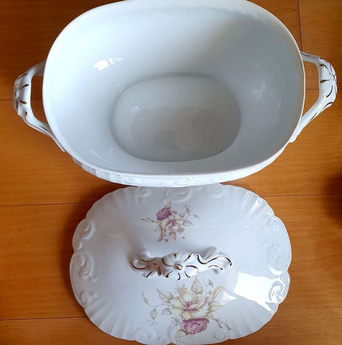 Serviço jantar Vista Alegre 71 peças - Anos 70