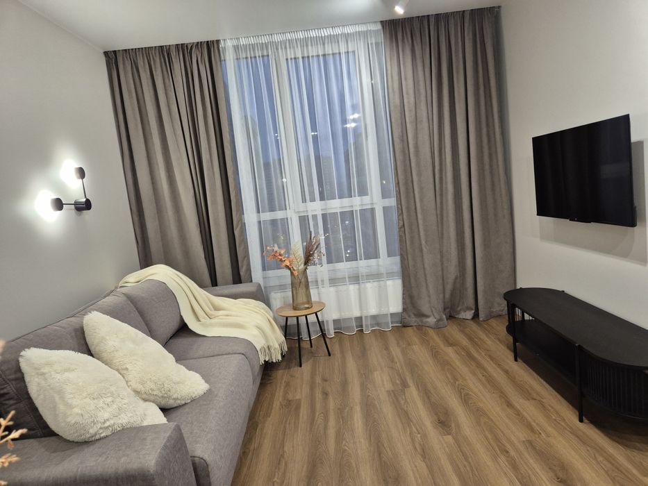 Оренда 46м2 Варшавський-2/Варшавский. Дизайн.р-нт. Крістерів,16