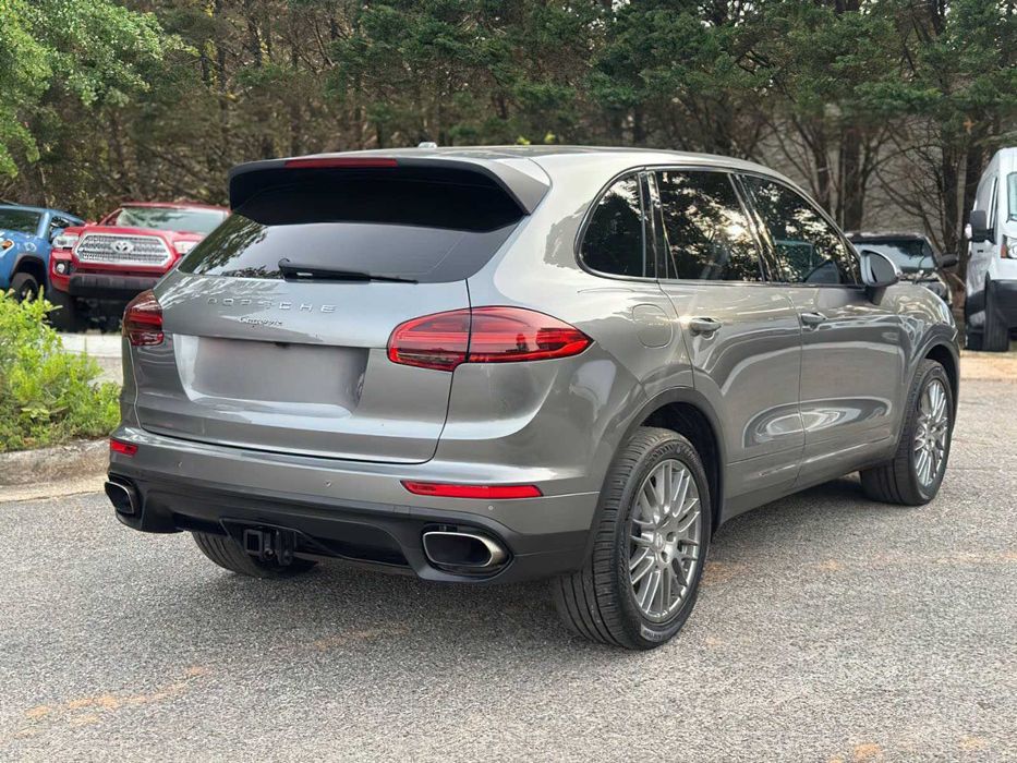 Porsche Cayenne      2017