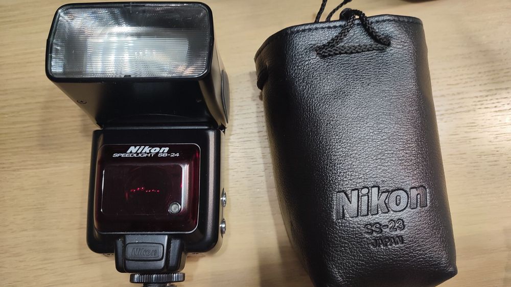 Nikon D90 plus obiektywy