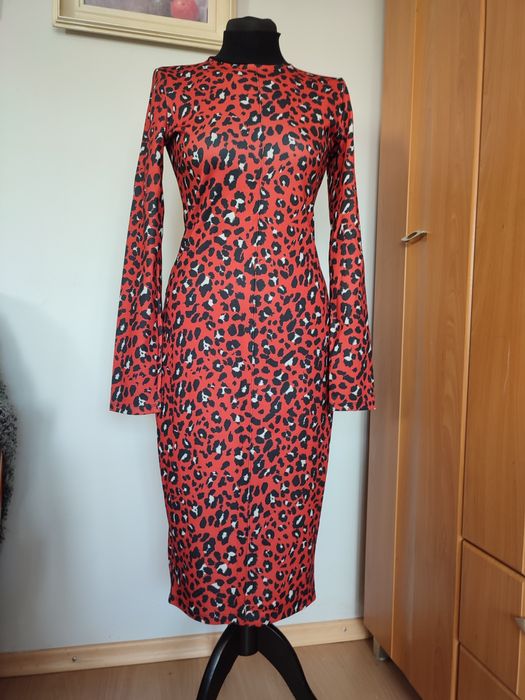 Taliowana sukienka firmy Zara S/M