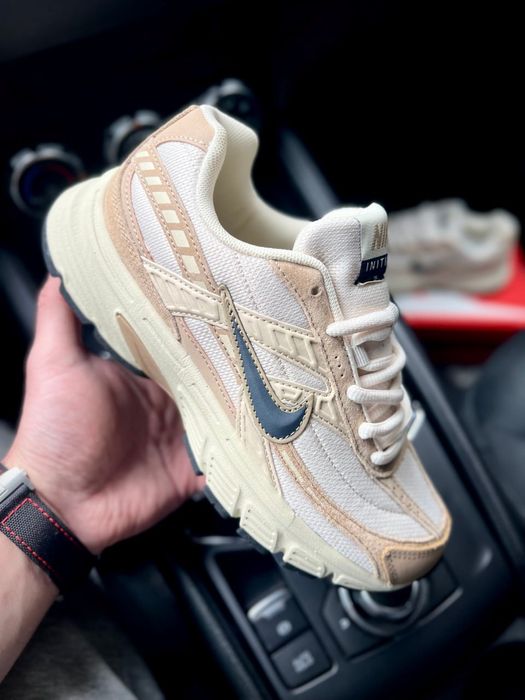 Жіночі кросівки кросівки Nike Initiator