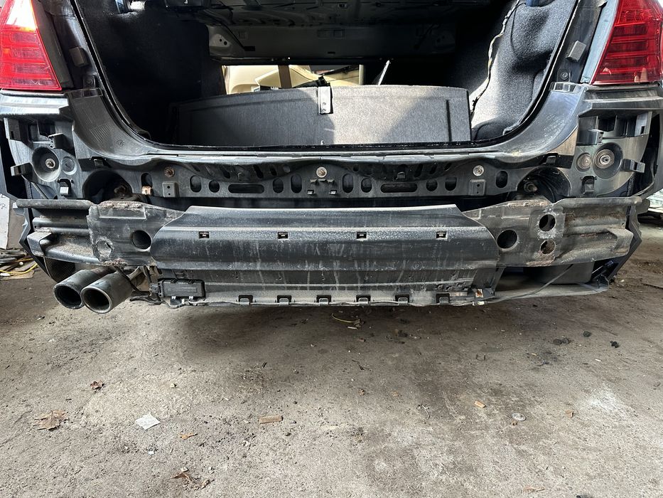 Кронштейн бампера заднє  кріплення бампера Bmw f10 USA