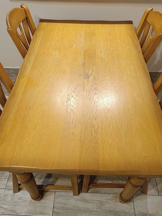 Stół dębowy + cztery krzesła