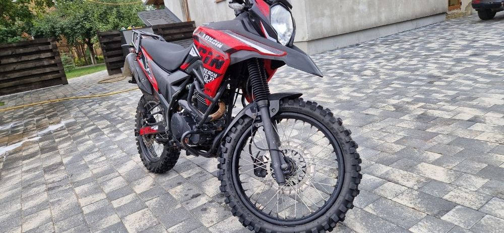 Продам  мотоцикл LONCIN LX200GY-7A DS1  лонцінг